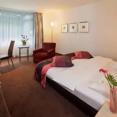 Отель Moevenpick Muenchen-airport 4*
