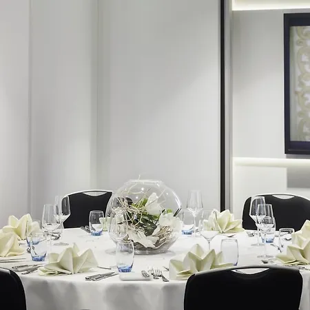 Hotel Mövenpick München-airport Hallbergmoos