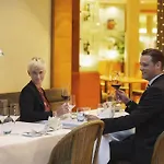 Отель Moevenpick Muenchen-airport Халльбергмос