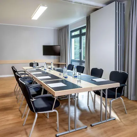 Hotel Moevenpick Muenchen-airport 4*