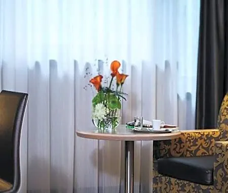 Отель Moevenpick Muenchen-airport 4*